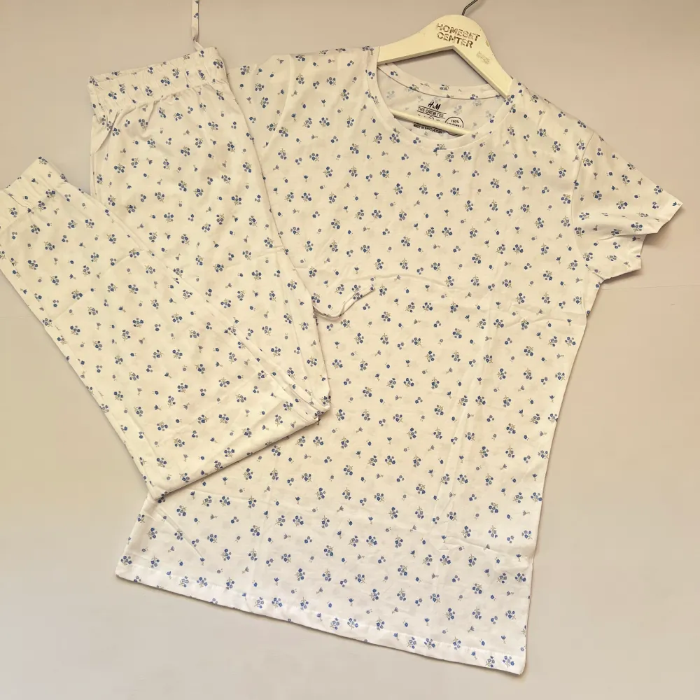 تیشرت شلوار زنانه برند H&M کد :R12 تیشرت شلوار زنانه برند H&M کد :R12